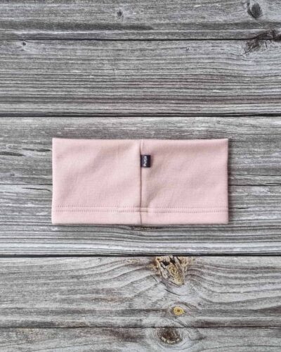 Lasten vaaleanpunainen merinovillapanta.