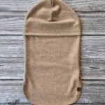 Lasten kinuskinruskea merino kypärämyssy kasvosuojalla