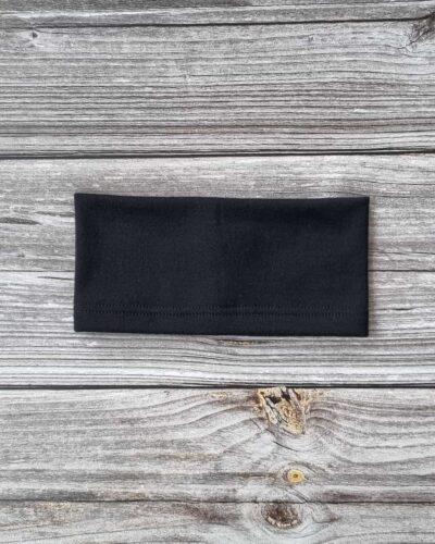 Lasten musta merinovillapanta.