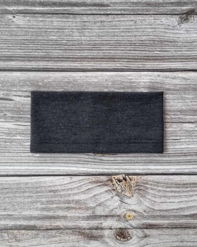 Lasten tumman harmaa merinovillapanta.