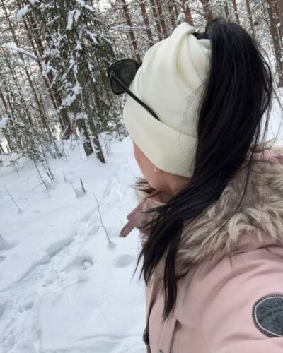 Aikuisten luonnonvalkoinen merinovilla ponnaripipo